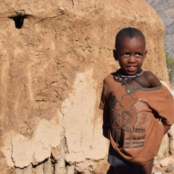 Marek Kovar - 2096 Himbská vesnice blízko Khowaribu
