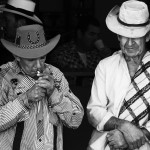 Concepcion, Antioquia, Kolumbie Připálení cigarety Black & White do tisku